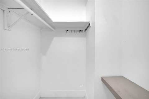 Снять в аренду кондоминиум в Дирфилд-Бич, Флорида 2 спальни, 72м2, № 2065300 - фото 13