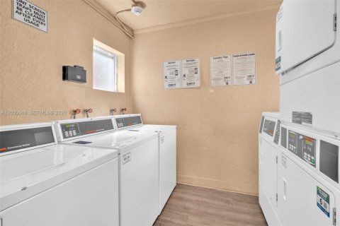 Снять в аренду кондоминиум в Дирфилд-Бич, Флорида 2 спальни, 72м2, № 2065300 - фото 24