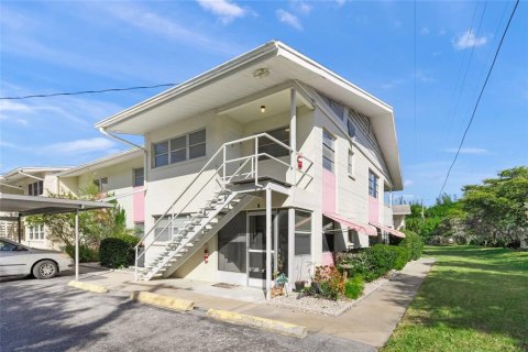 Condo in Sarasota, Florida, 2 bedrooms № 2238805