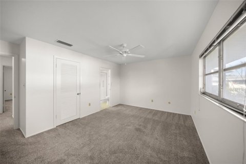 Condo in Sarasota, Florida, 2 bedrooms  № 2238805 - photo 20