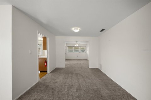 Condo in Sarasota, Florida, 2 bedrooms  № 2238805 - photo 7