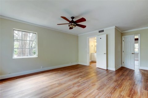 House in Saint Petersburg, Florida 4 bedrooms, 327.95 sq.m. № 1718668 - photo 25