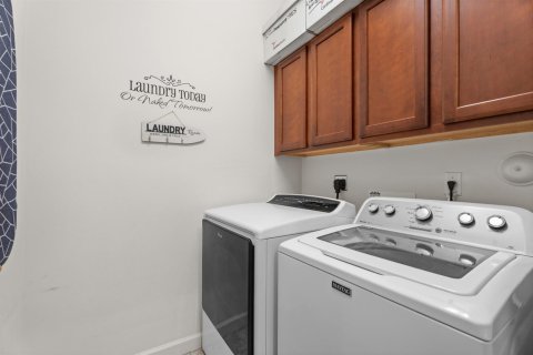 House in Hobe Sound, Florida 4 bedrooms, 256.04 sq.m. № 2083223 - photo 15