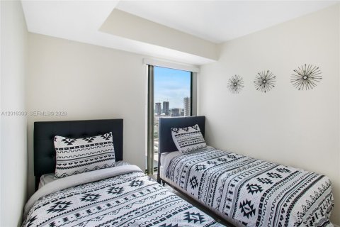 Condo in Miami, Florida, 3 bedrooms № 2154874 - photo 10