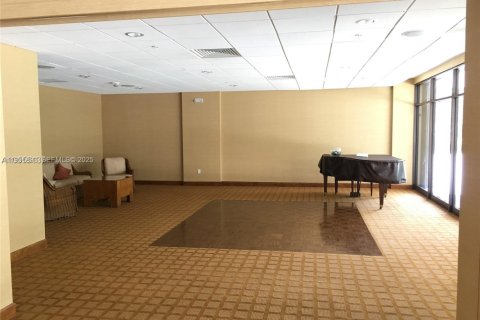 Condominio en venta en Coral Gables, Florida, 2 dormitorios, 104.89 m2 № 1990390 - foto 14