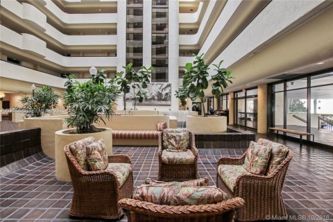 Condominio en venta en Coral Gables, Florida, 2 dormitorios, 104.89 m2 № 1990390 - foto 22