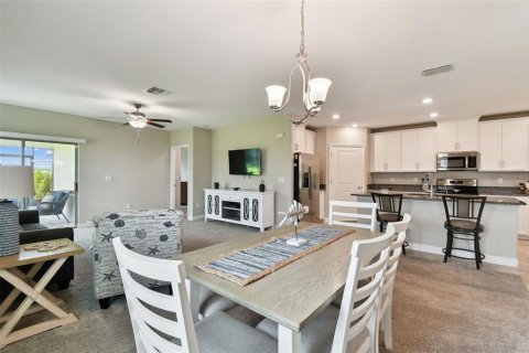 House in San Antonio, Florida 2 bedrooms, 149.94 sq.m. № 1795002 - photo 29