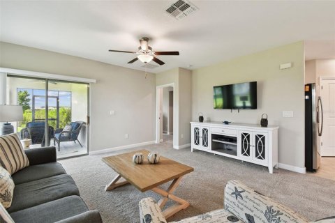 House in San Antonio, Florida 2 bedrooms, 149.94 sq.m. № 1795002 - photo 25