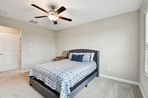 House in San Antonio, Florida 2 bedrooms, 149.94 sq.m. № 1795002 - photo 12