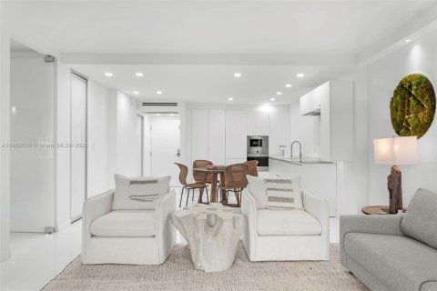 Copropriété à louer à Miami Beach, Floride: 1 chambre, 81.75 m2 № 1860404 - photo 3