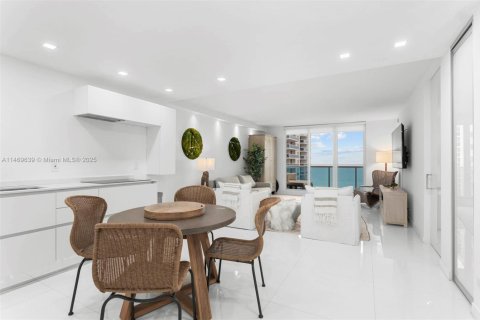 Copropriété à louer à Miami Beach, Floride: 1 chambre, 81.75 m2 № 1860404 - photo 6