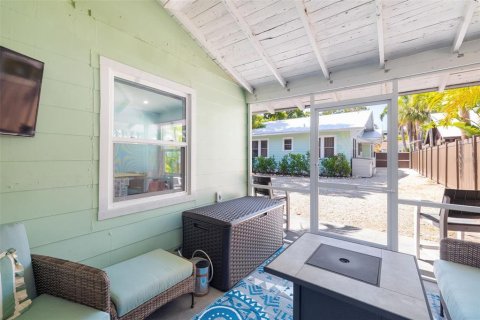 House in Sarasota, Florida 3 bedrooms, 181.44 sq.m. № 1777486 - photo 27