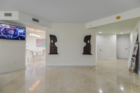 Copropriété à louer à Sunny Isles Beach, Floride: 2 chambres, 119.75 m2 № 1825820 - photo 5