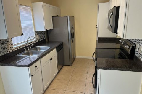 Copropriété à louer à Orlando, Floride: 2 chambres, 102.56 m2 № 2373835 - photo 2
