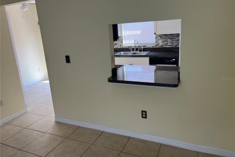 Copropriété à louer à Orlando, Floride: 2 chambres, 102.56 m2 № 2373835 - photo 5