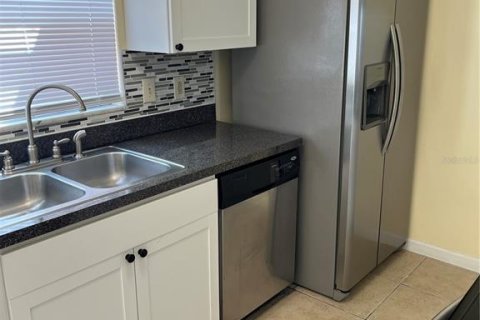 Copropriété à louer à Orlando, Floride: 2 chambres, 102.56 m2 № 2373835 - photo 6