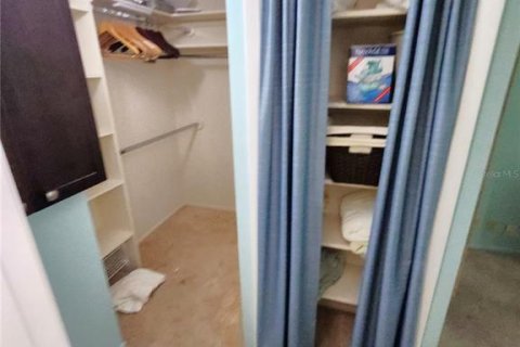 Condo in Winter Haven, Florida, 2 bedrooms  № 1806983 - photo 13