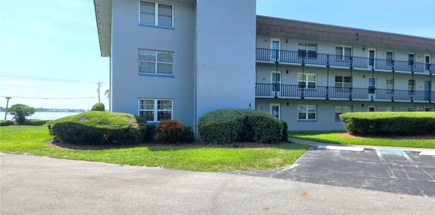 Condo in Winter Haven, Florida, 2 bedrooms № 1806983