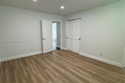 Commercial property in Plantation, Florida 306.21 sq.m. № 1948917 - photo 21