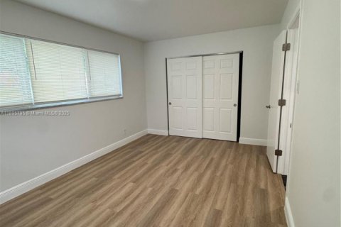 Commercial property in Plantation, Florida 306.21 sq.m. № 1948917 - photo 27