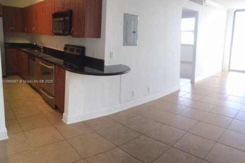 Condominio en alquiler en Miami Beach, Florida, 1 dormitorio, 84.08 m2 № 1896534 - foto 18