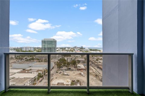 Condominio en alquiler en Miami Beach, Florida, 1 dormitorio, 84.08 m2 № 1896534 - foto 10