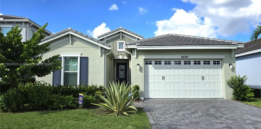 House in Loxahatchee Groves, Florida 3 bedrooms, 178.37 sq.m. № 1806352