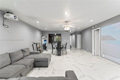 Copropriété à vendre à Margate, Floride: 2 chambres, 94.67 m2 № 1977775 - photo 10