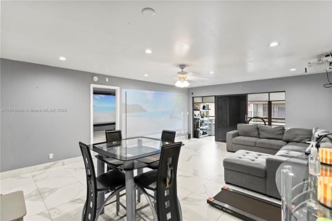 Copropriété à vendre à Margate, Floride: 2 chambres, 94.67 m2 № 1977775 - photo 12