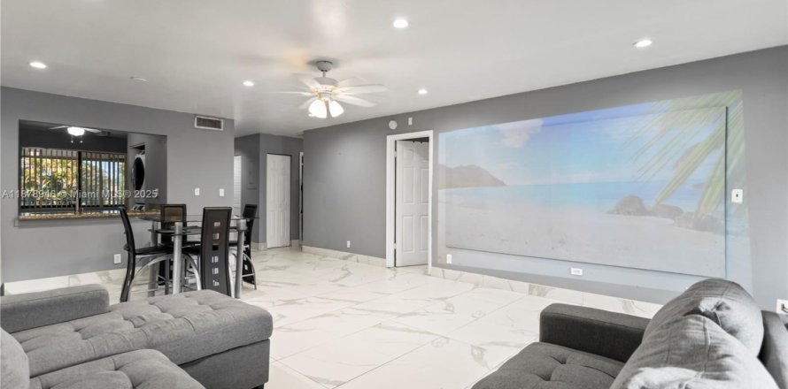 Condo à Margate, Floride, 2 chambres  № 1977775