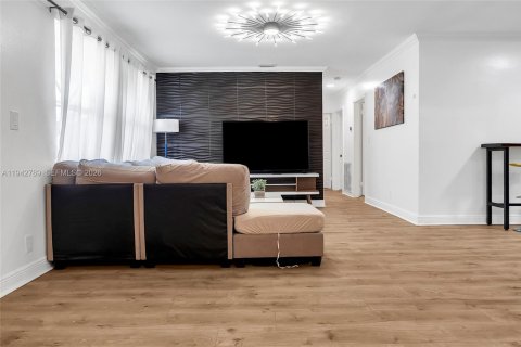 Villa ou maison à vendre à Deerfield Beach, Floride: 4 chambres, 192.87 m2 № 2000143 - photo 13