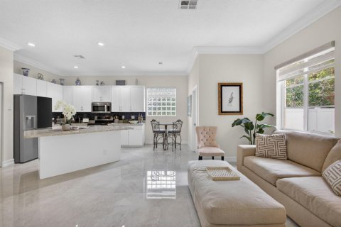 Villa ou maison à vendre à Royal Palm Beach, Floride: 3 chambres, 169.27 m2 № 2146805 - photo 24