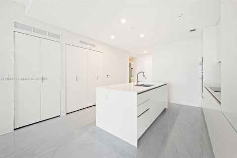 Снять в аренду кондоминиум в Майами, Флорида 2 спальни, № 1949363 - фото 12