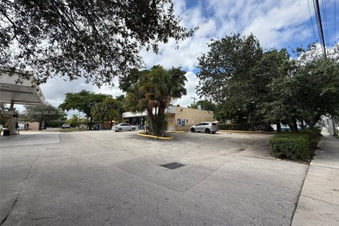 Immobilier commercial à vendre à Miramar, Floride № 2088654 - photo 5