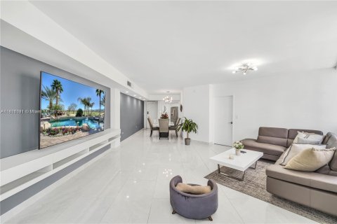 Condominio en venta en Miami, Florida, 2 dormitorios, 91.97 m2 № 1781971 - foto 17