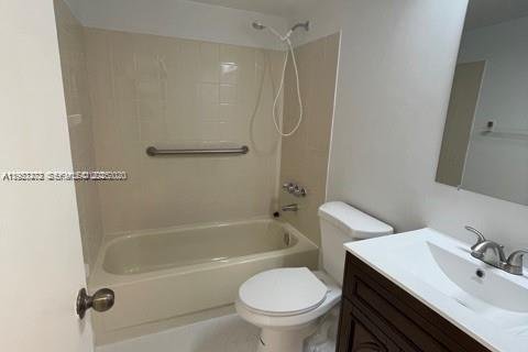 Copropriété à louer à North Miami, Floride: 2 chambres, 97.18 m2 № 1976928 - photo 11