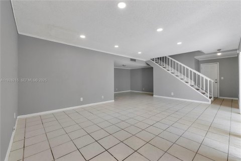 Copropriété à louer à Tamarac, Floride: 4 chambres, 201.6 m2 № 1987285 - photo 17