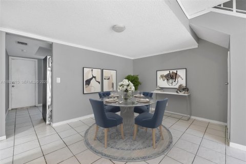 Copropriété à louer à Tamarac, Floride: 4 chambres, 201.6 m2 № 1987285 - photo 5