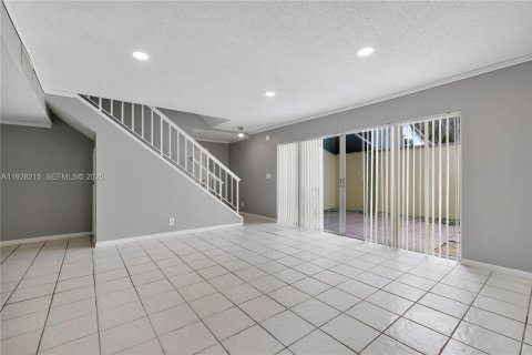 Copropriété à louer à Tamarac, Floride: 4 chambres, 201.6 m2 № 1987285 - photo 16