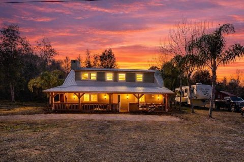 Casa en Osteen, Florida 4 dormitorios, 246.56 m2 № 2118183