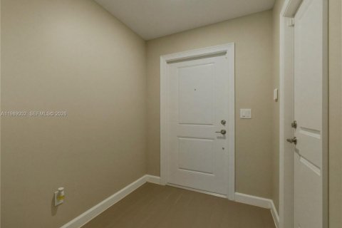 Adosado en venta en Riviera Beach, Florida, 3 dormitorios, 149.48 m2 № 2062653 - foto 7