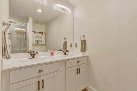 Adosado en venta en Riviera Beach, Florida, 3 dormitorios, 149.48 m2 № 2062653 - foto 20