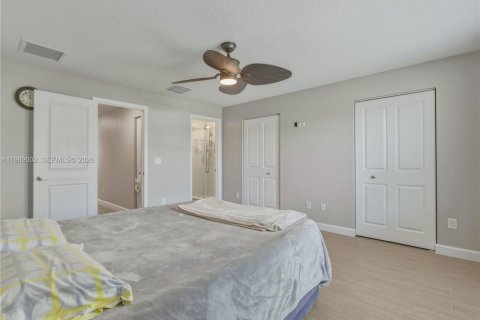 Adosado en venta en Riviera Beach, Florida, 3 dormitorios, 149.48 m2 № 2062653 - foto 19
