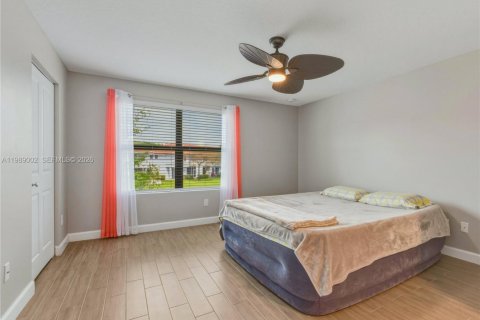 Adosado en venta en Riviera Beach, Florida, 3 dormitorios, 149.48 m2 № 2062653 - foto 18