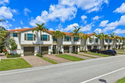 Adosado en venta en Riviera Beach, Florida, 3 dormitorios, 149.48 m2 № 2062653 - foto 4