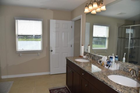 Villa ou maison à vendre à Wesley Chapel, Floride: 4 chambres, 241.64 m2 № 1906720 - photo 11