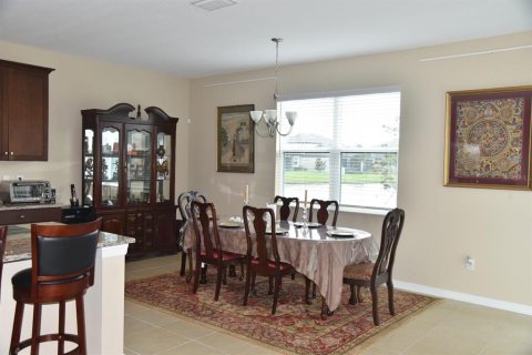 Villa ou maison à vendre à Wesley Chapel, Floride: 4 chambres, 241.64 m2 № 1906720 - photo 3