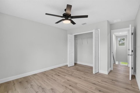 House in Thonotosassa, Florida 3 bedrooms, 180.6 sq.m. № 2324266 - photo 30