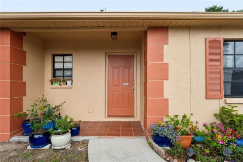 House in Holiday, Florida 2 bedrooms, 94.02 sq.m. № 2112527 - photo 3