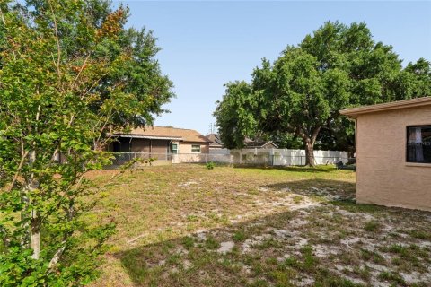 House in Holiday, Florida 2 bedrooms, 94.02 sq.m. № 2112527 - photo 5